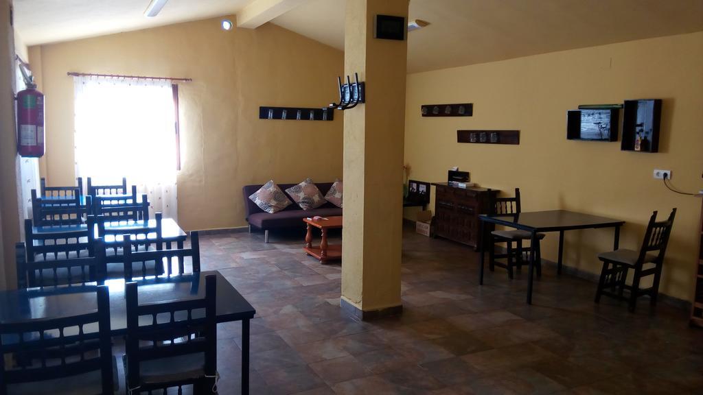 Albergue La Canadilla Uña 外观 照片